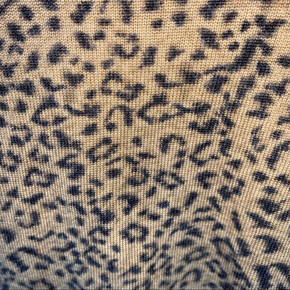 Calvin Klein Animal Print Sweater Wool Blend sz S - Picture 6 of 8